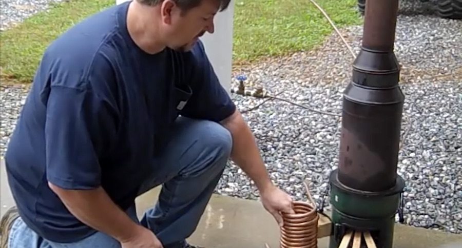 Here's How To Build A Thermosiphon For Unlimited Hot Water Without Electricity