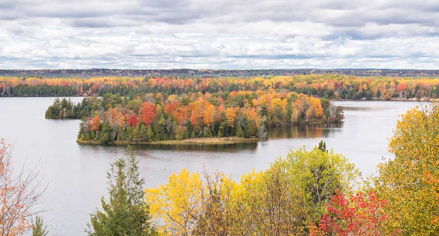 au sable river landscape