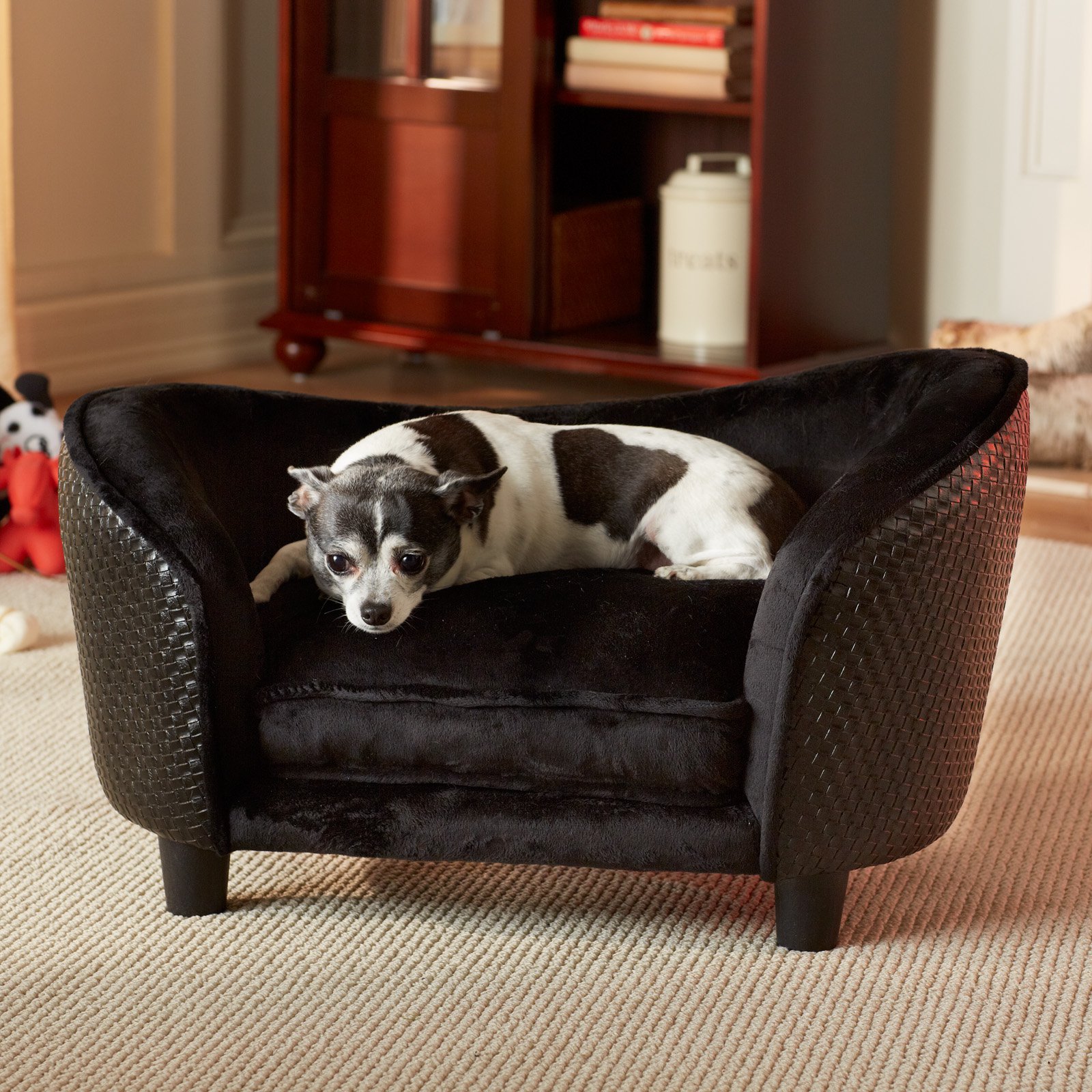 Enchanted Home Pet Ultra Plush Snuggle Bed