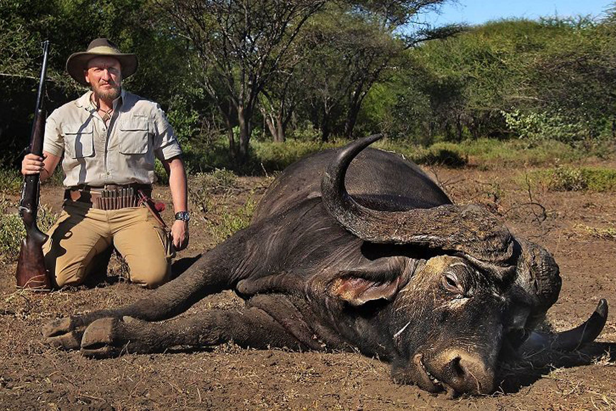 african safari hunt