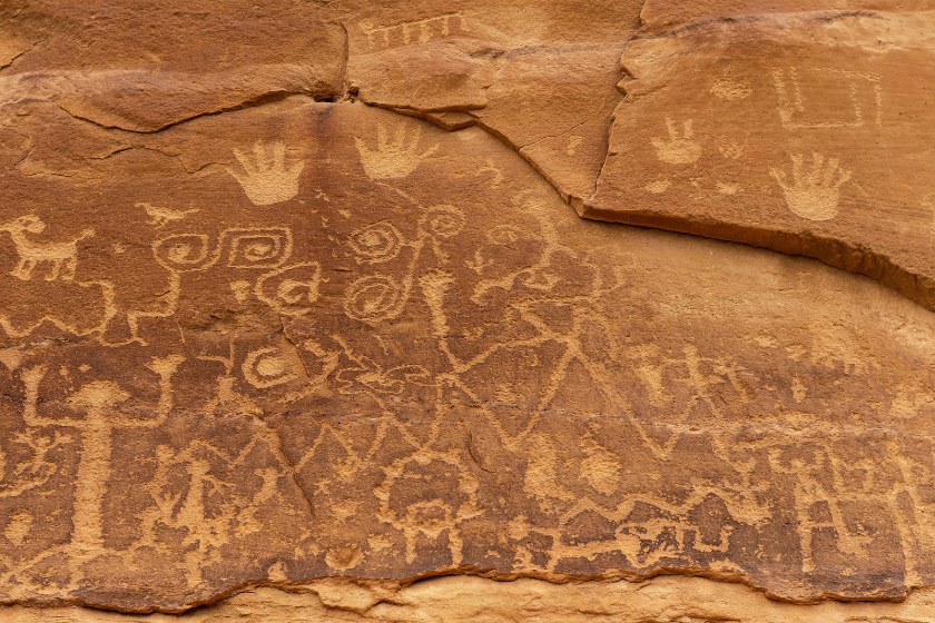 Petroglyph drawings on a rock face of the Pueblo civilization, Mesa Verde national park, Colorado, United States of America (USA).