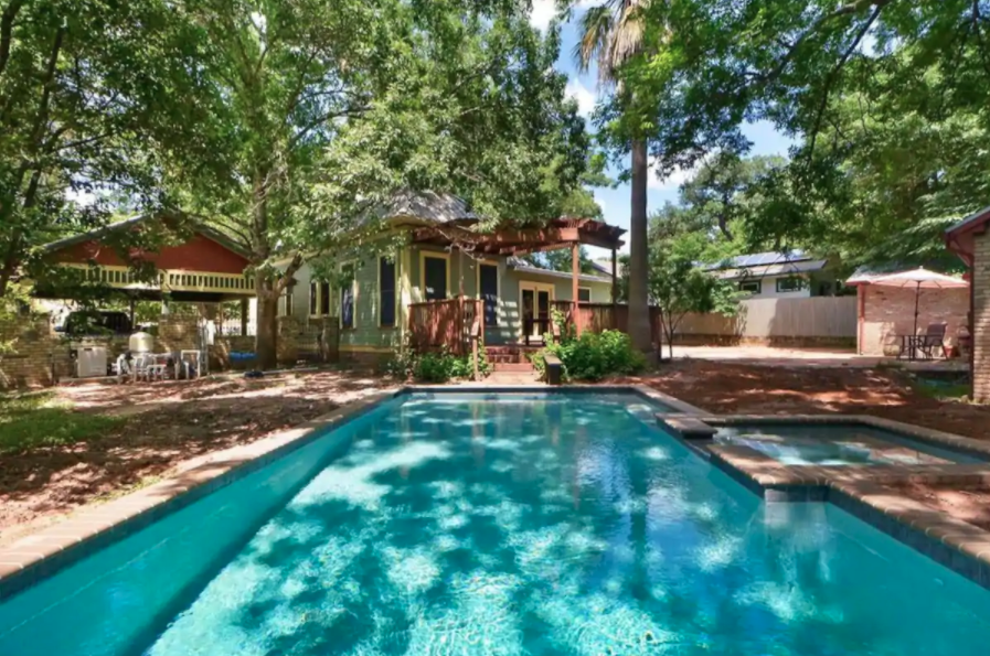 Historic Airbnb on (SOCO) South Congress 