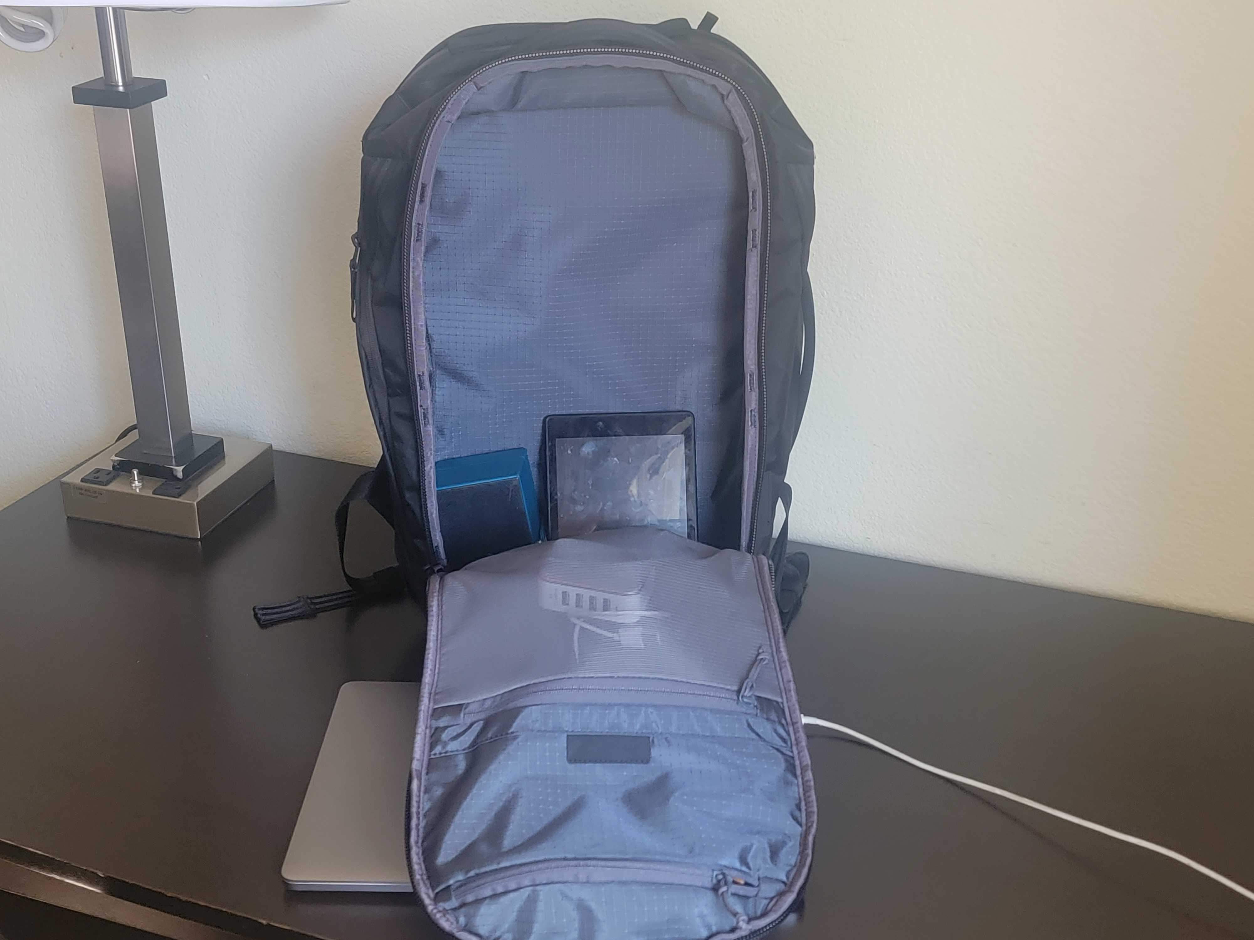 able carry max backpack in black 