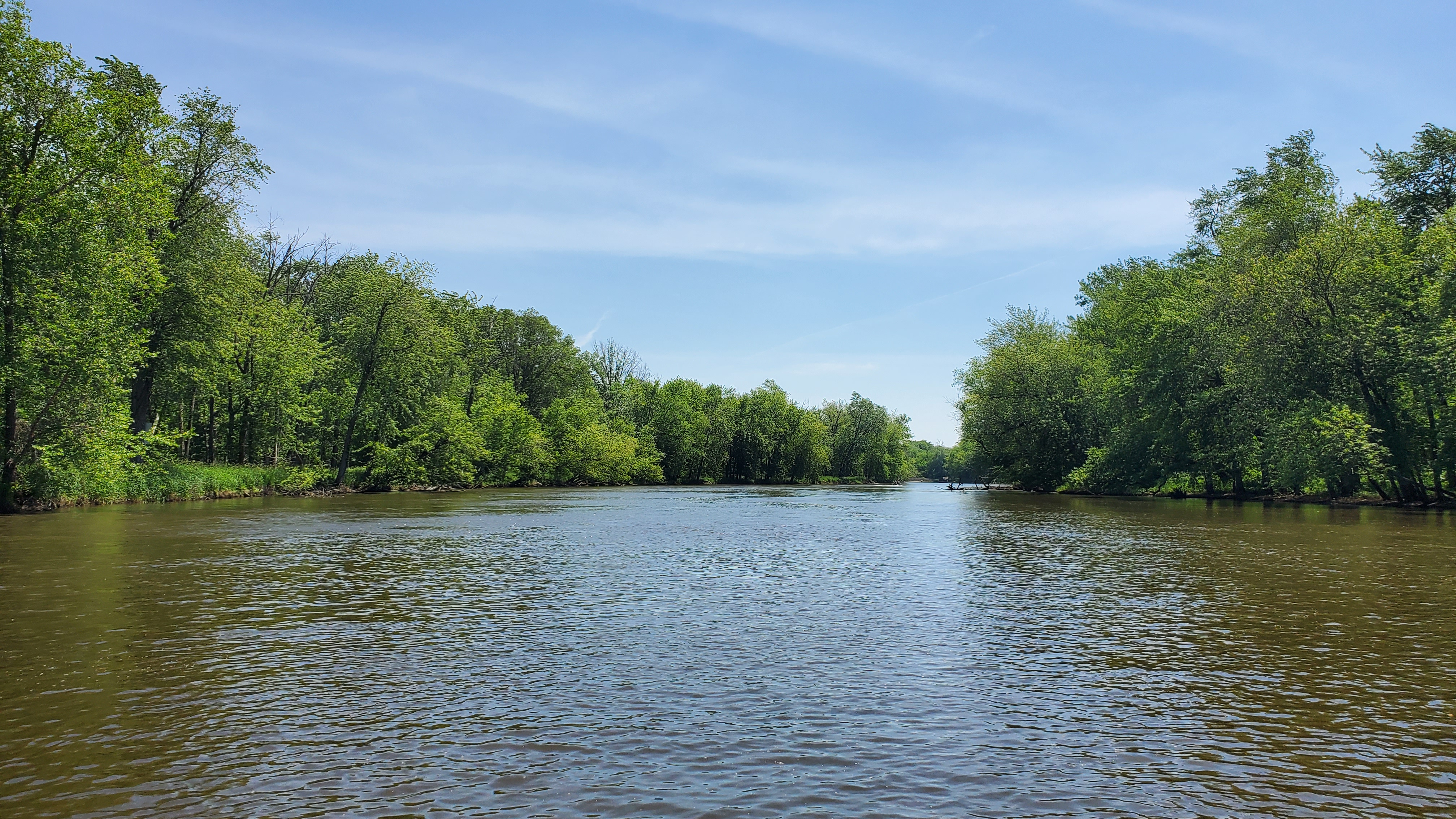 Boat ride on the Kankakee River near Momence Illinois