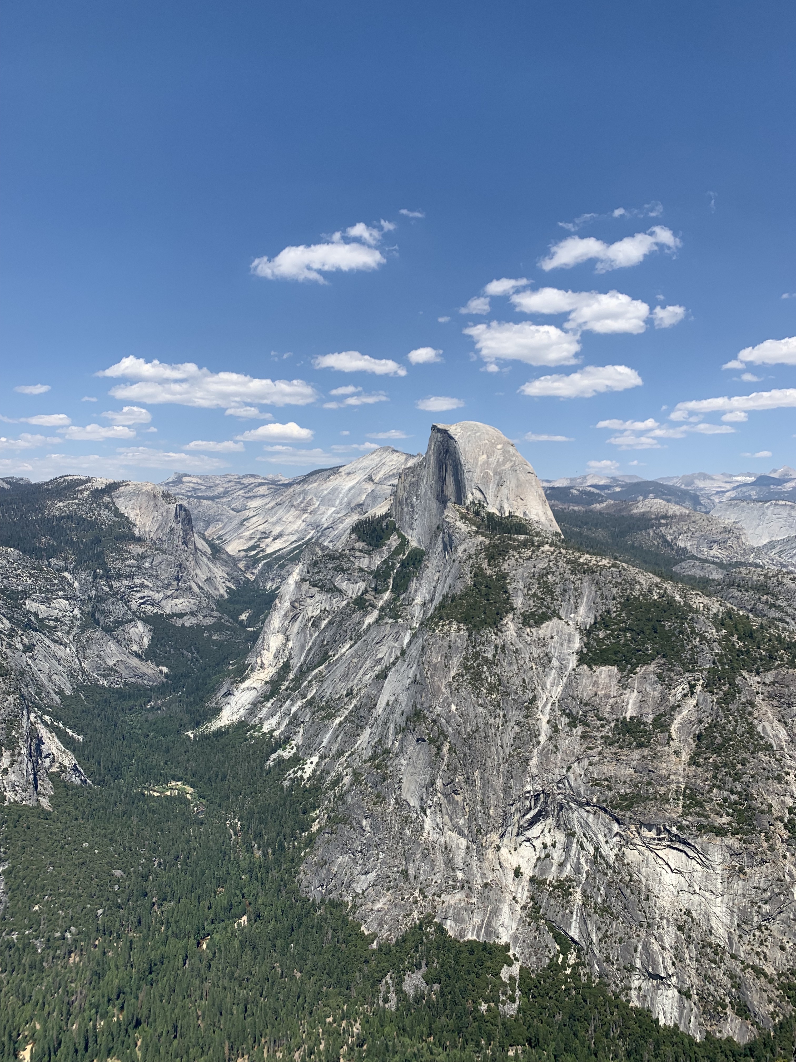 A scenic viewpoint of mountains within Yosemite National Park