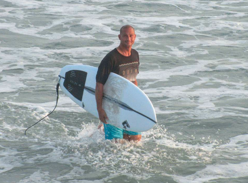 Florida surfer dies