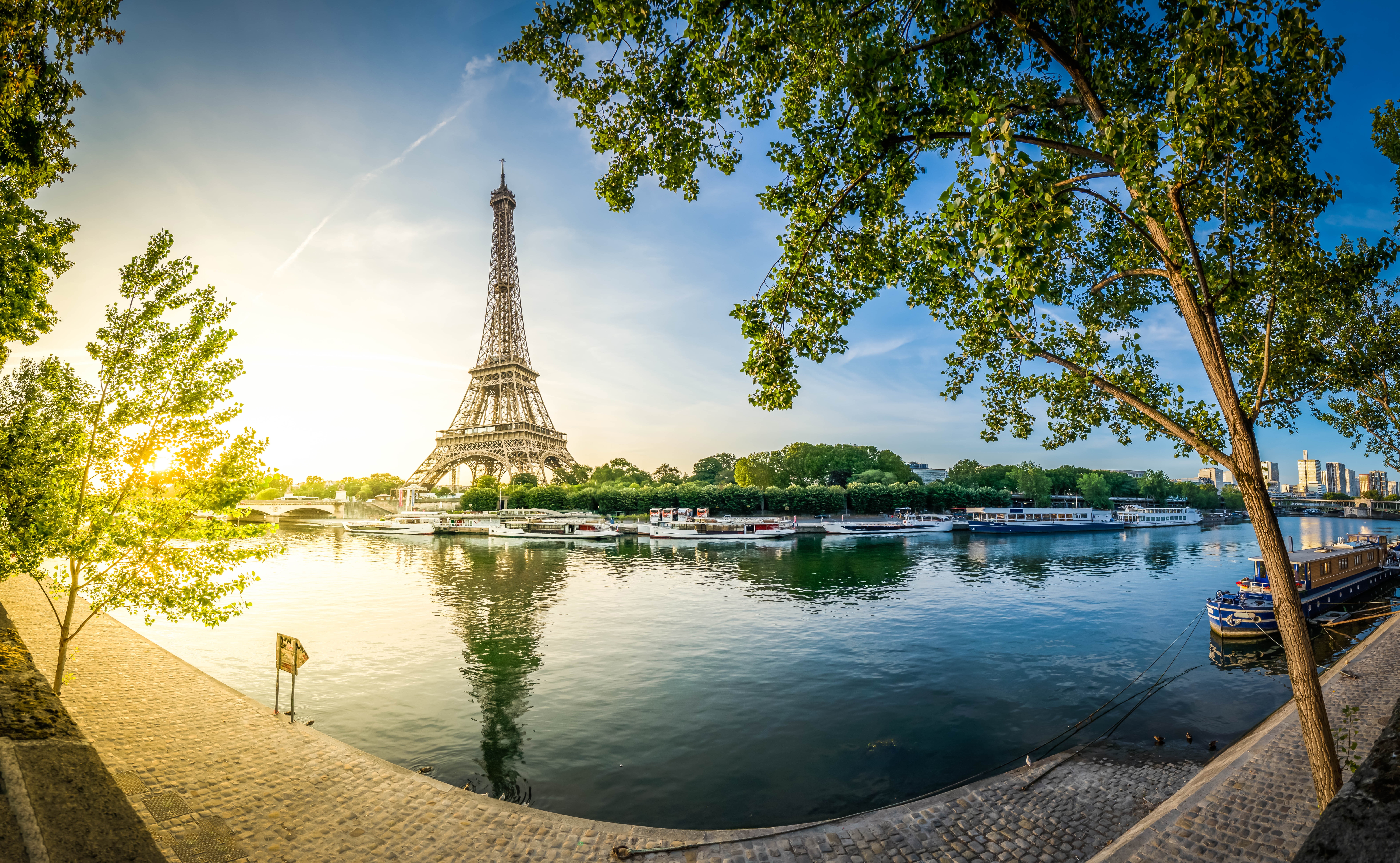 Paris France Dangerous Country