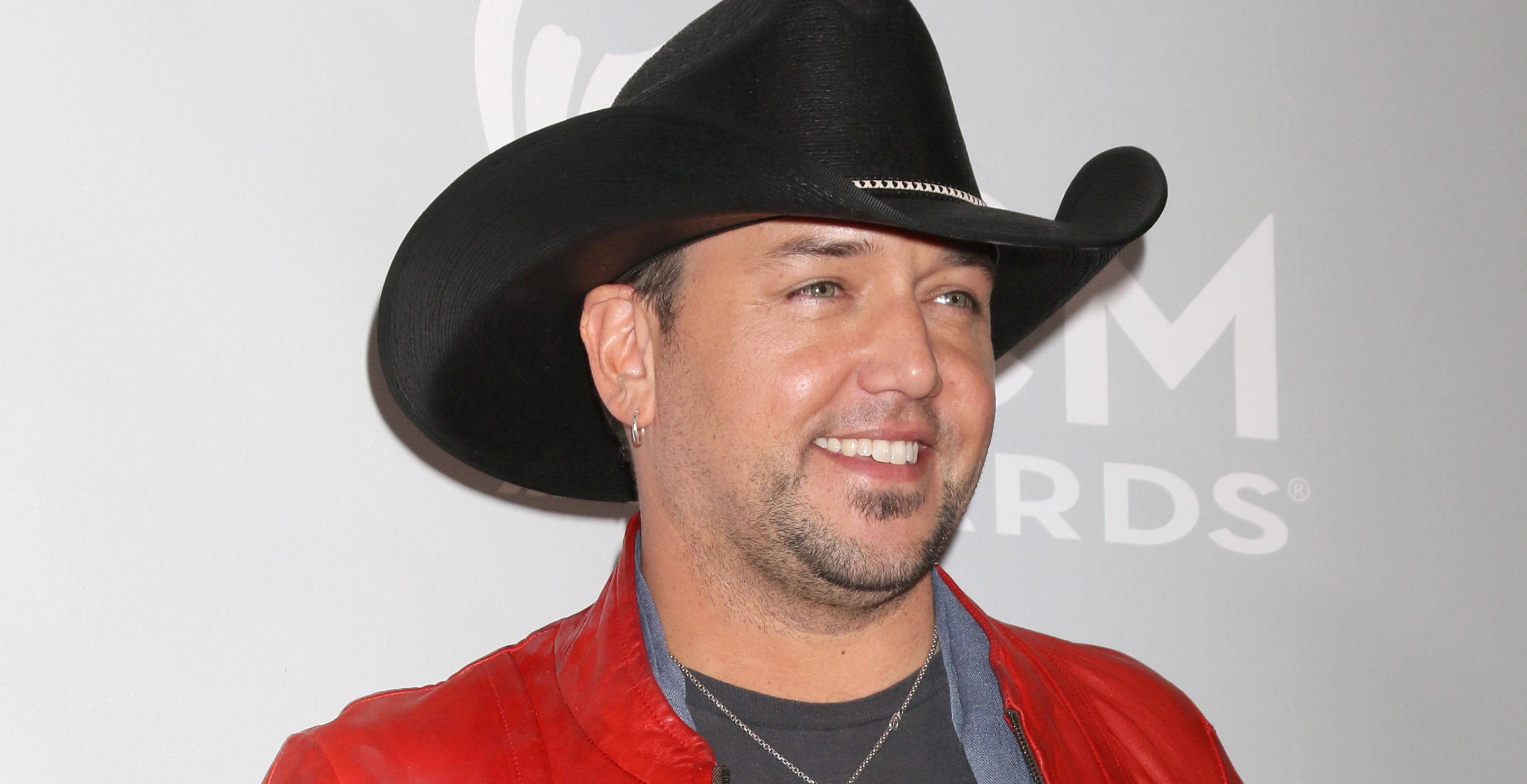 Jason Aldean Reveals The Athlete That Got Him Into Bowhunting