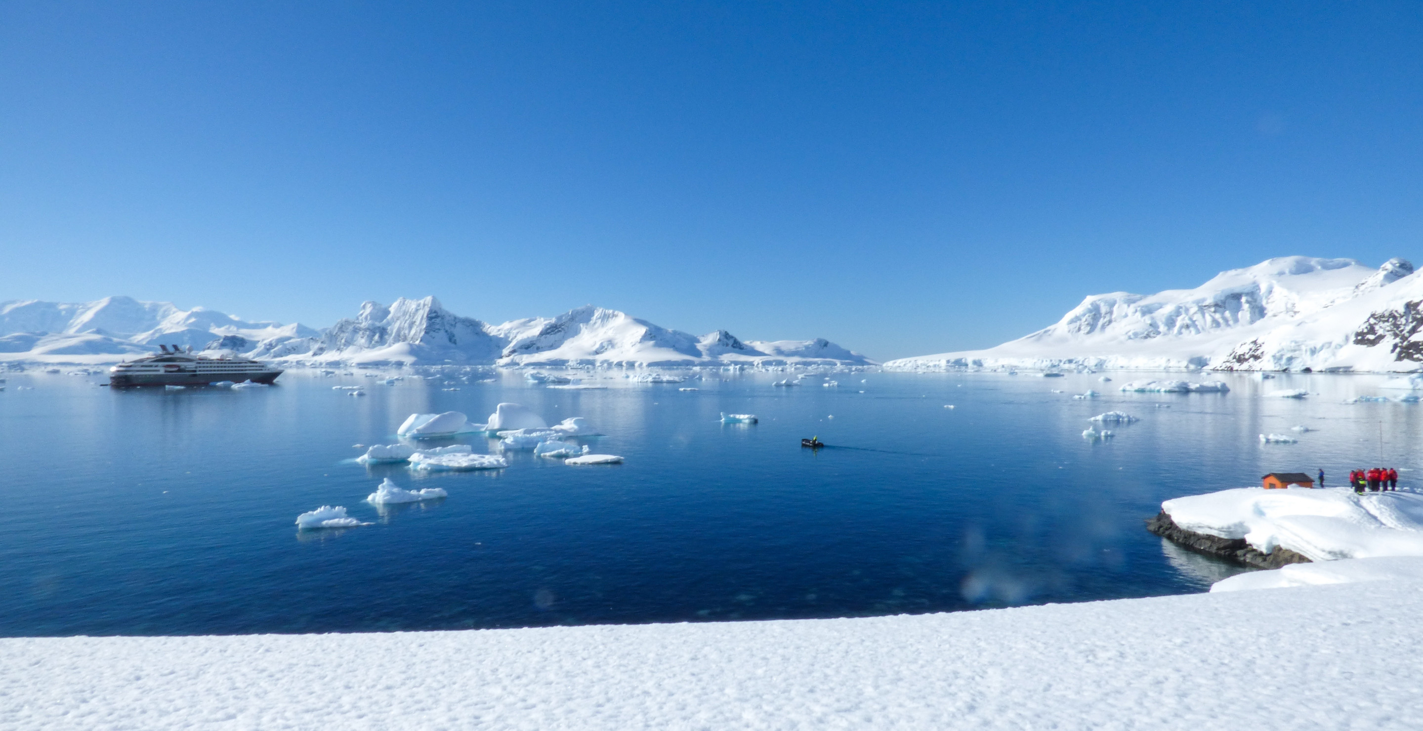 Scientists Trapped In Antarctica For 10 Months Accuse Colleague Of Threatening To Kill Them