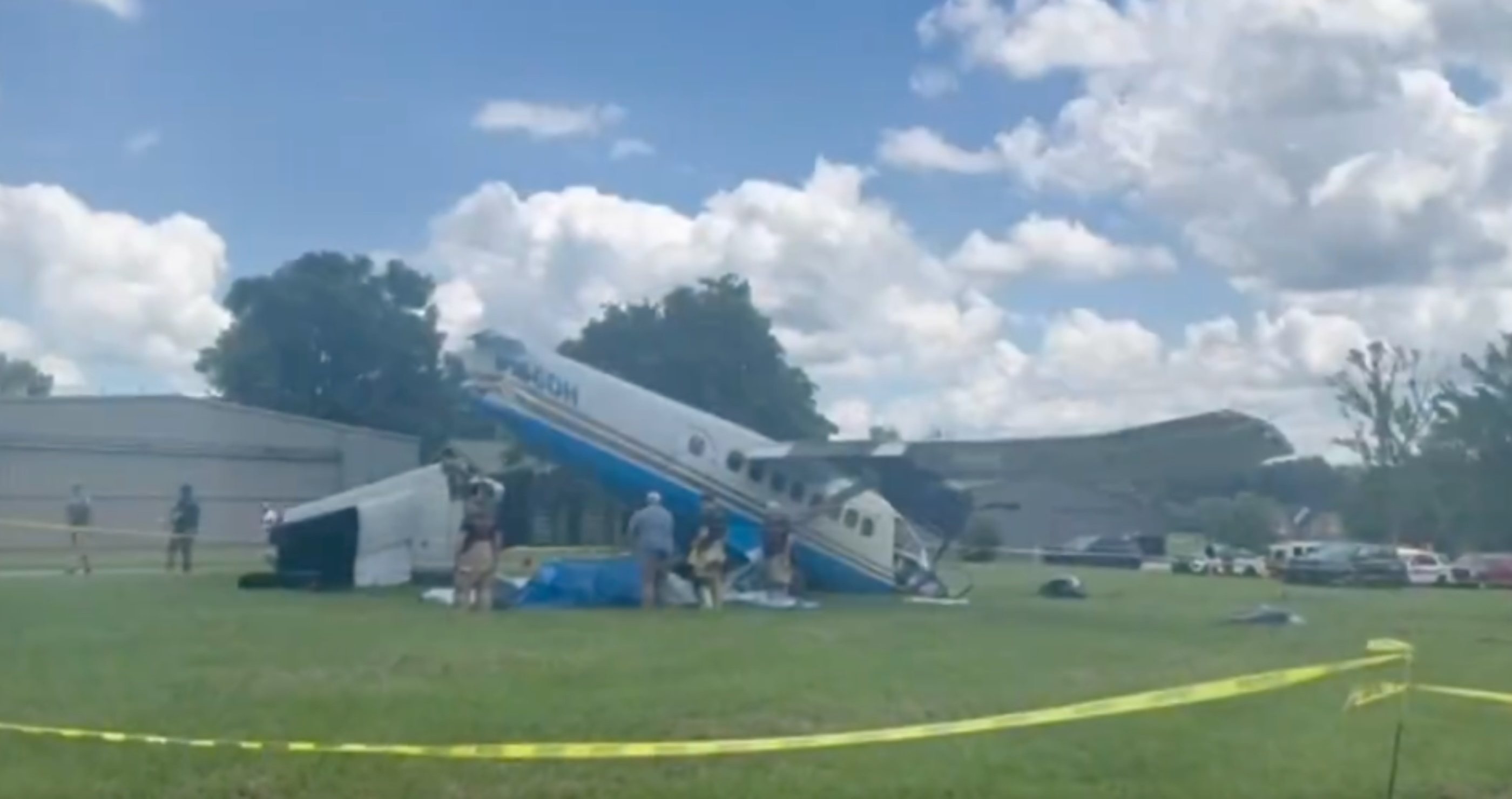 Skydiving plane crashes in Tennessee