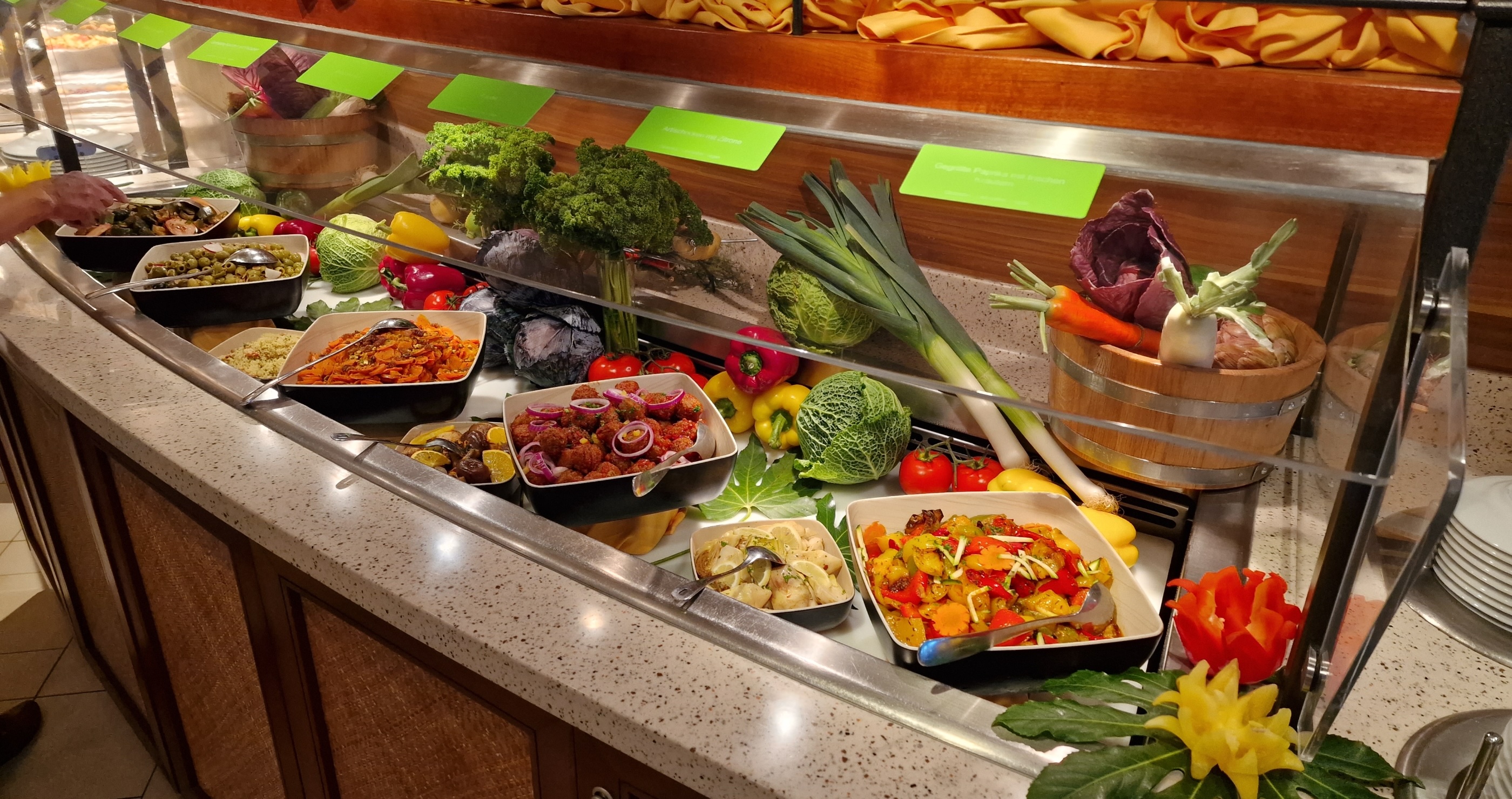 buffet on cruise