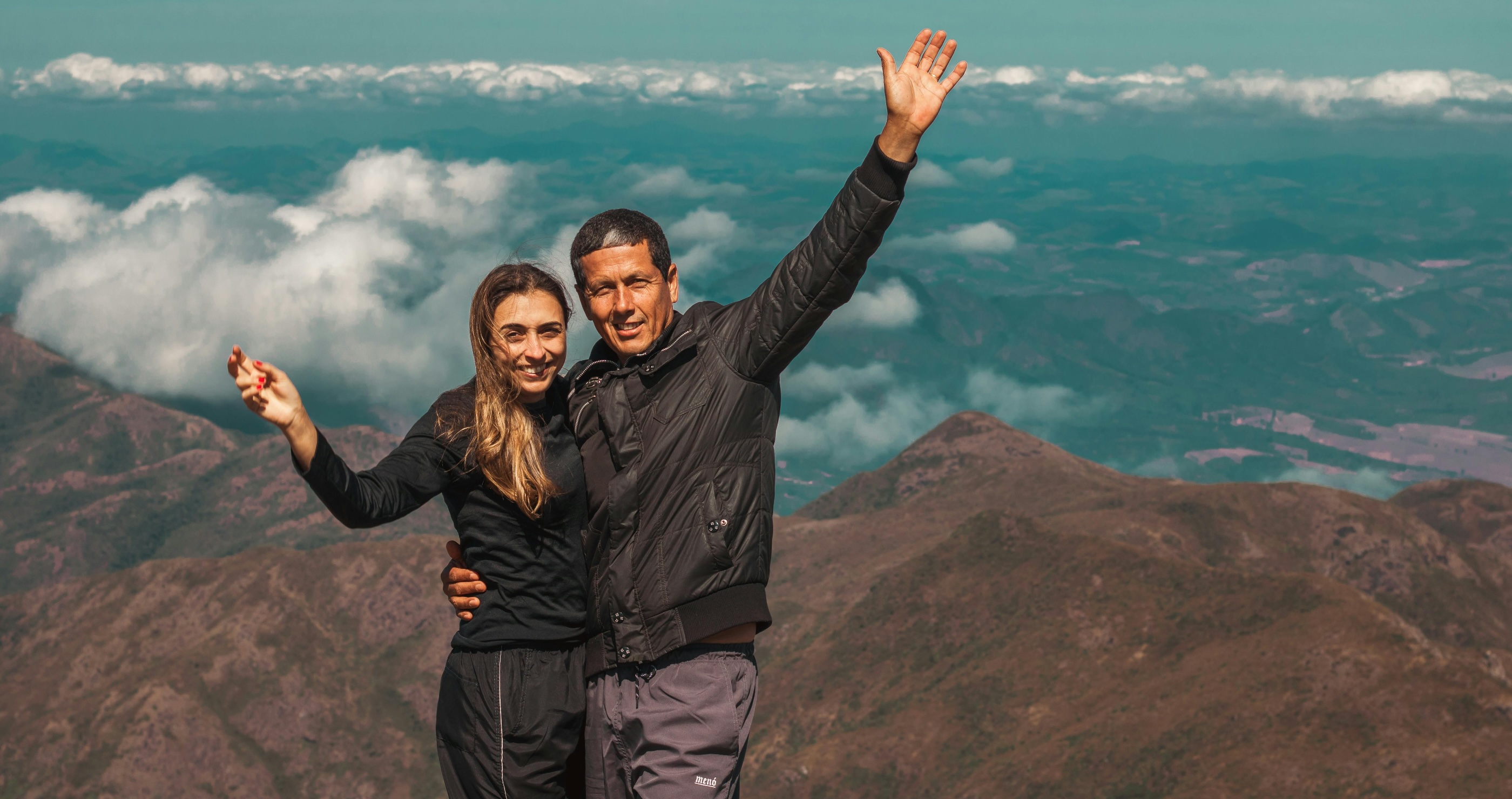 wear proper clothing on a hike