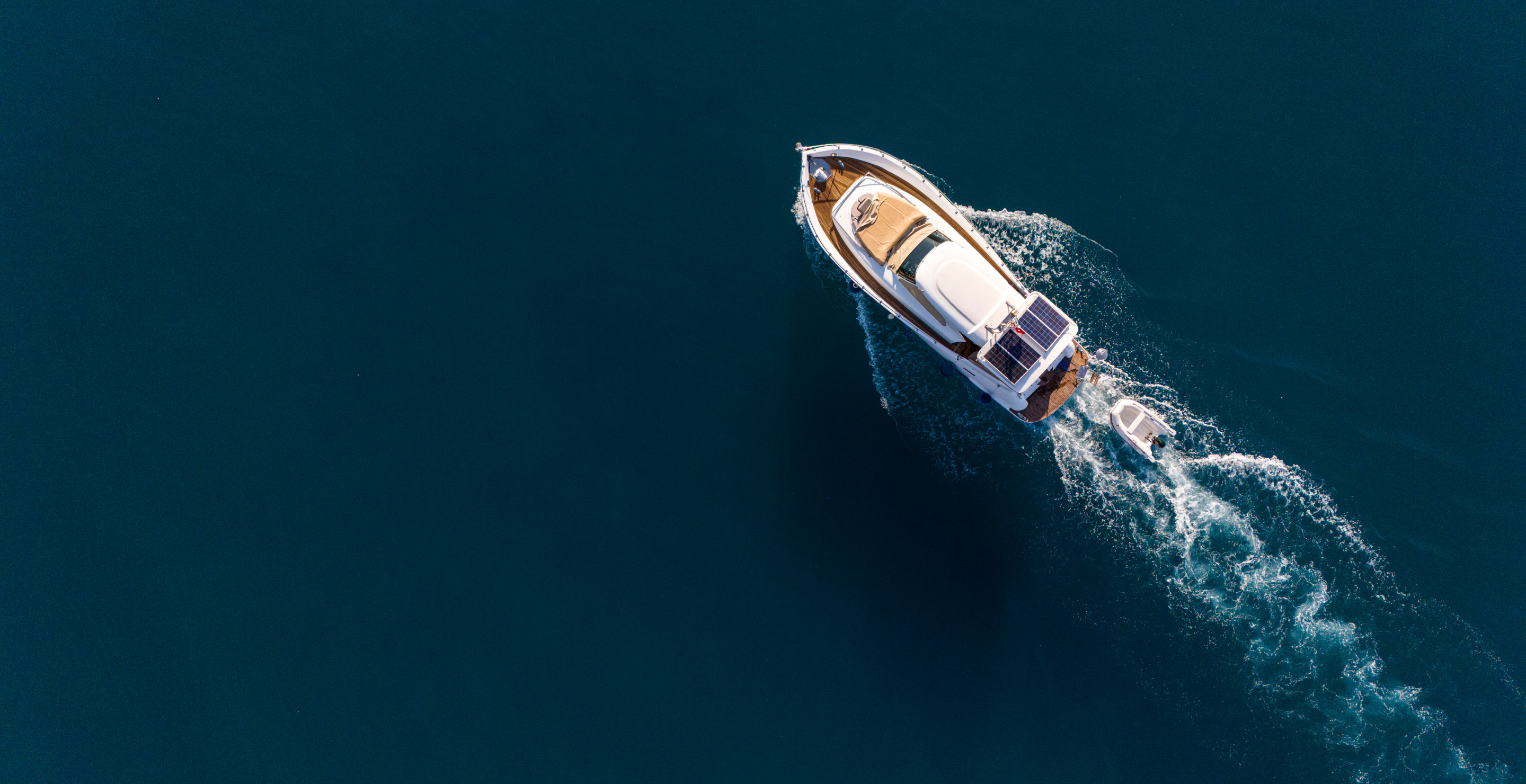 New Jersey Doctor Dies After Being Thrown Overboard And Hit By His Own Boat