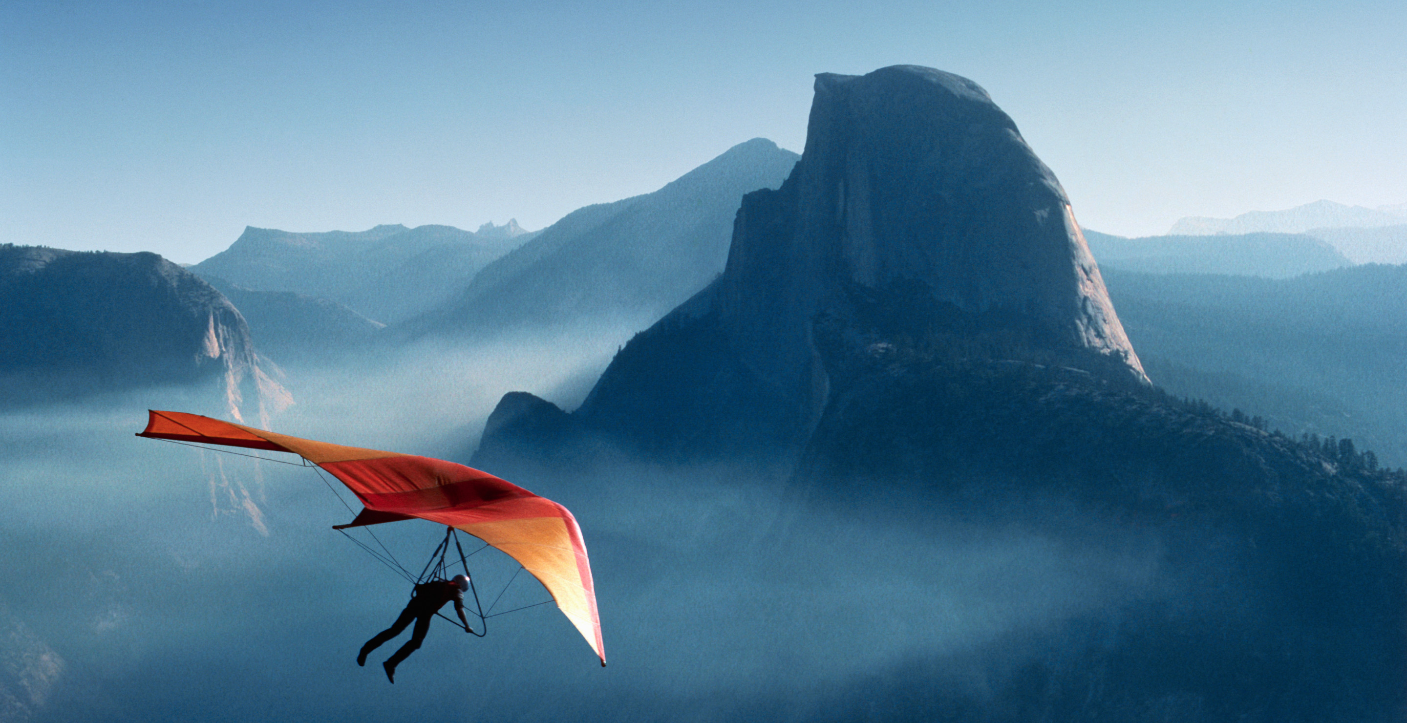 Hang Glider Goes Missing Moments After Takeoff Near National Park