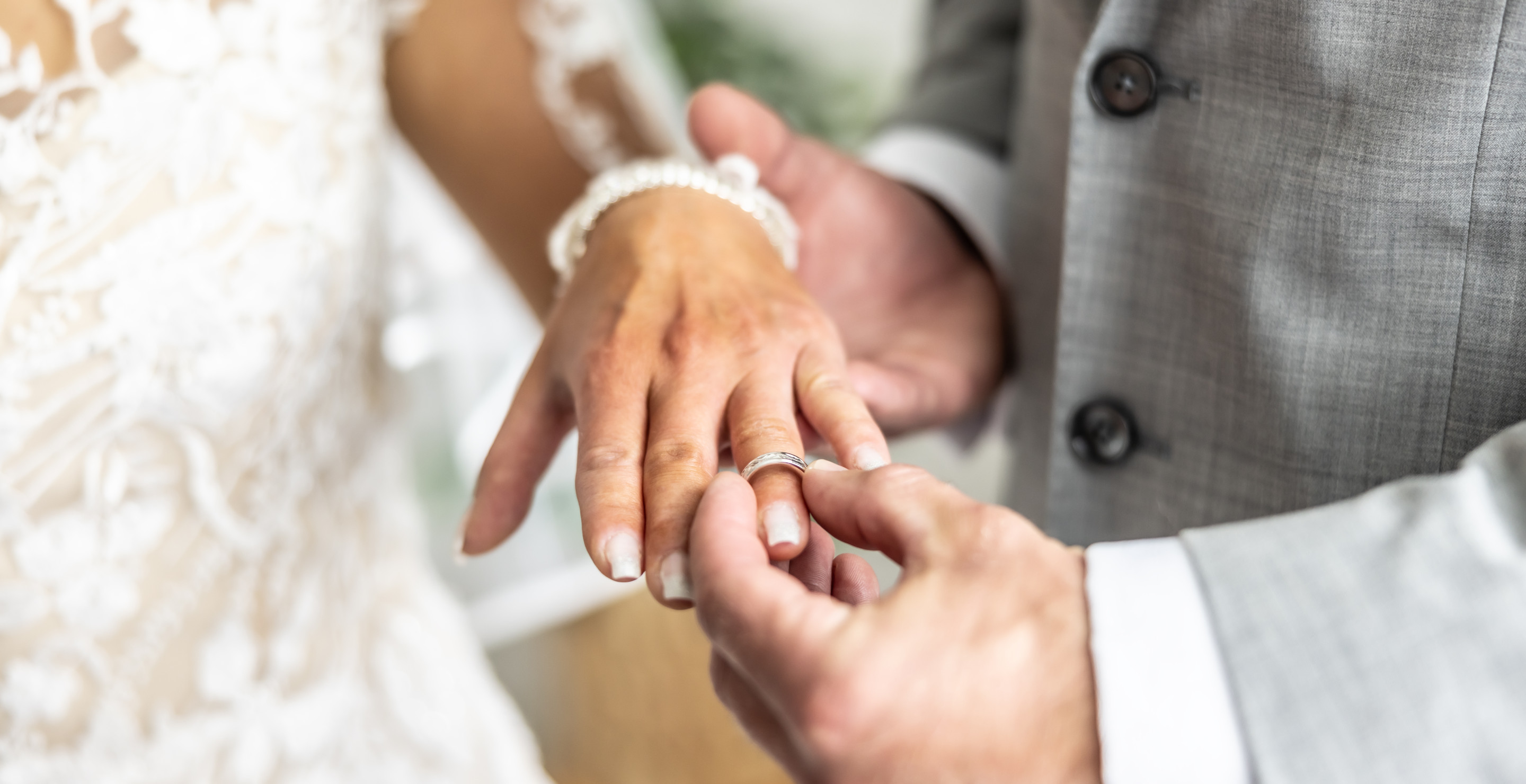 Couple Misses Their Own Wedding After Unexpected Flight Cancellation