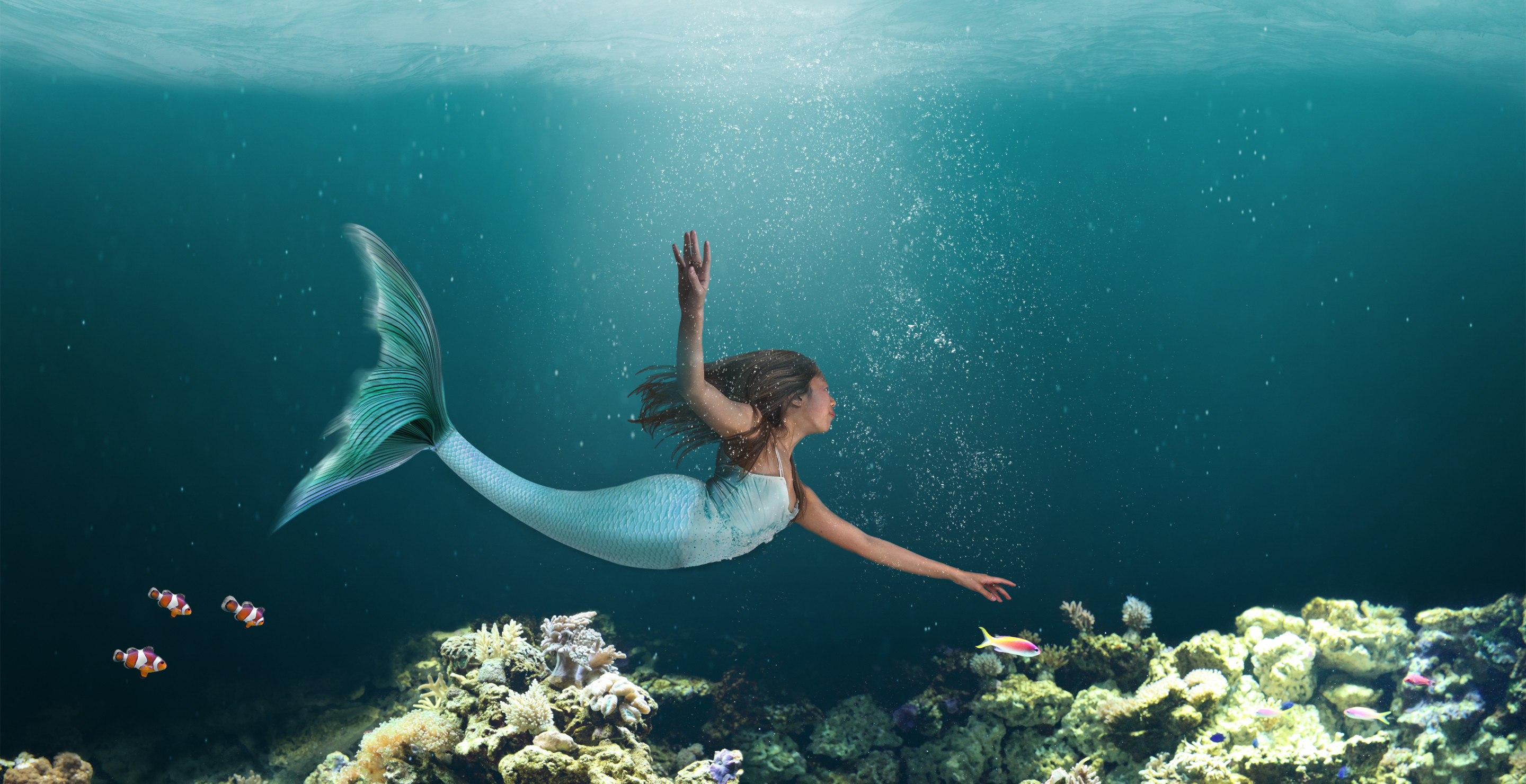 Louisiana Woman Claims To Be A Mermaid, Allegedly Attacks Cop