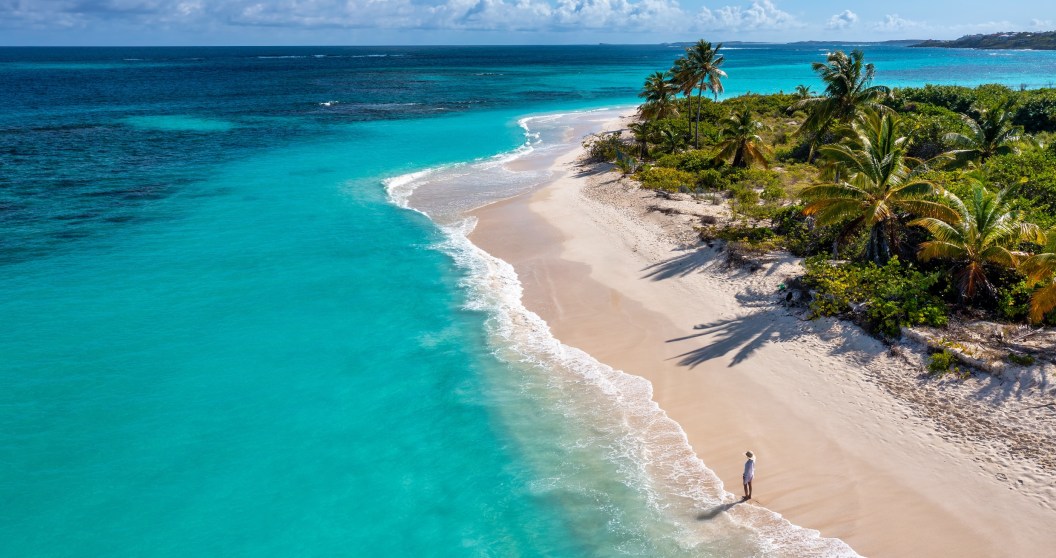 Venezuela Operation Leaves Several Families Stranded In The Caribbean Due To Flight Cancellations