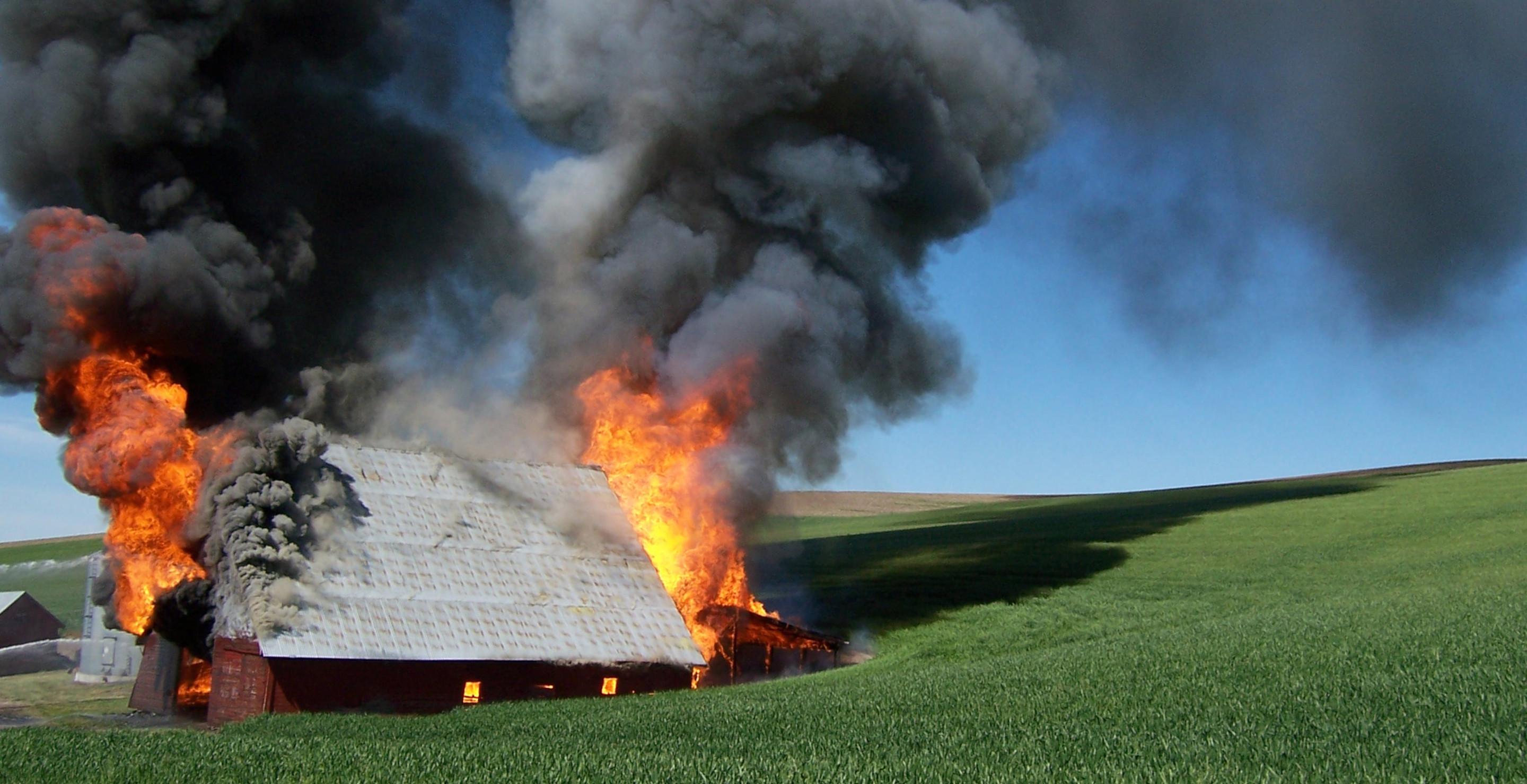 TV Star Dies at 62 After Getting Caught in Barn Fire