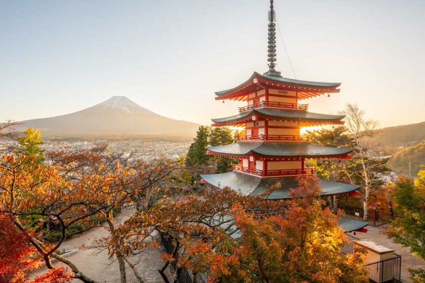 6 Travel Experts Unanimously Agreed On The Best Place To Travel Solo: Find Out Where It Is