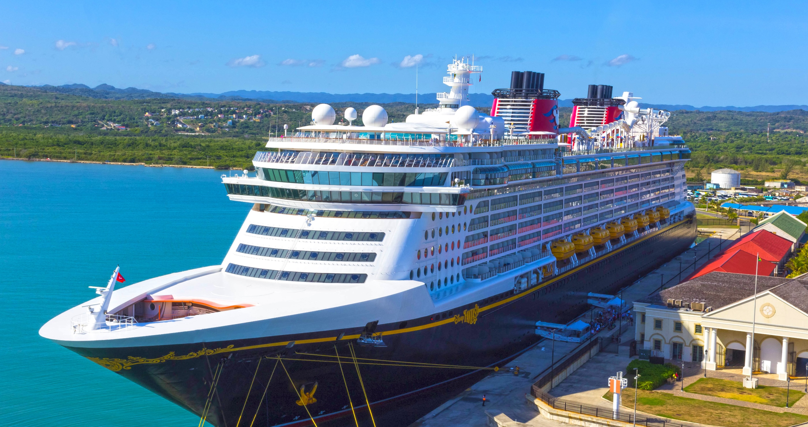 Travel Podcast Shares The 5 Dangerous Cruise Ports Travelers Should Be Wary Of When Booking Excursions